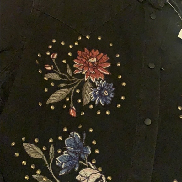 David bitton button down - Picture 3 of 7